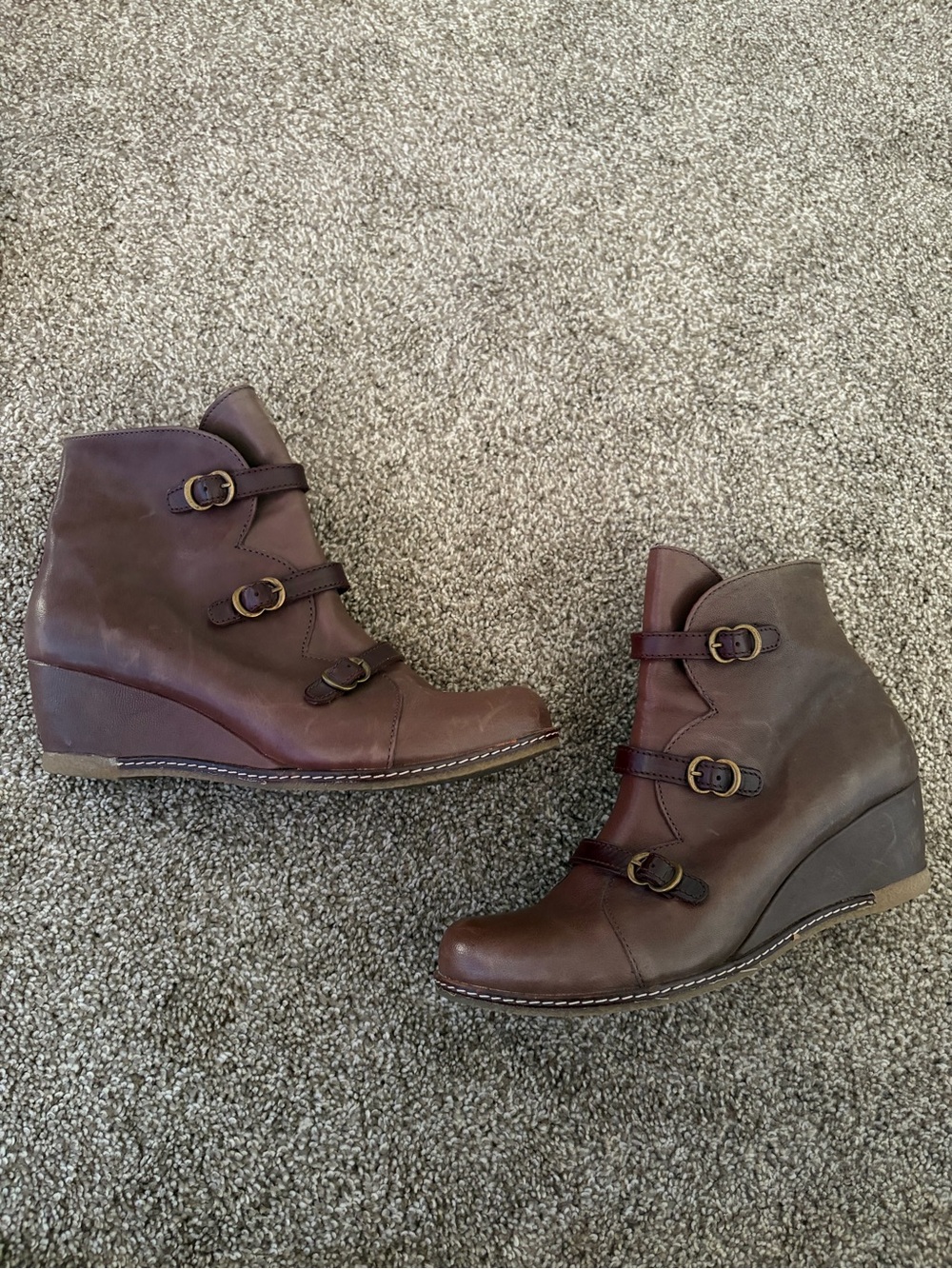 Eric Michael Women's Brown Wedge Ankle Boots w Buckle Straps Handmade
